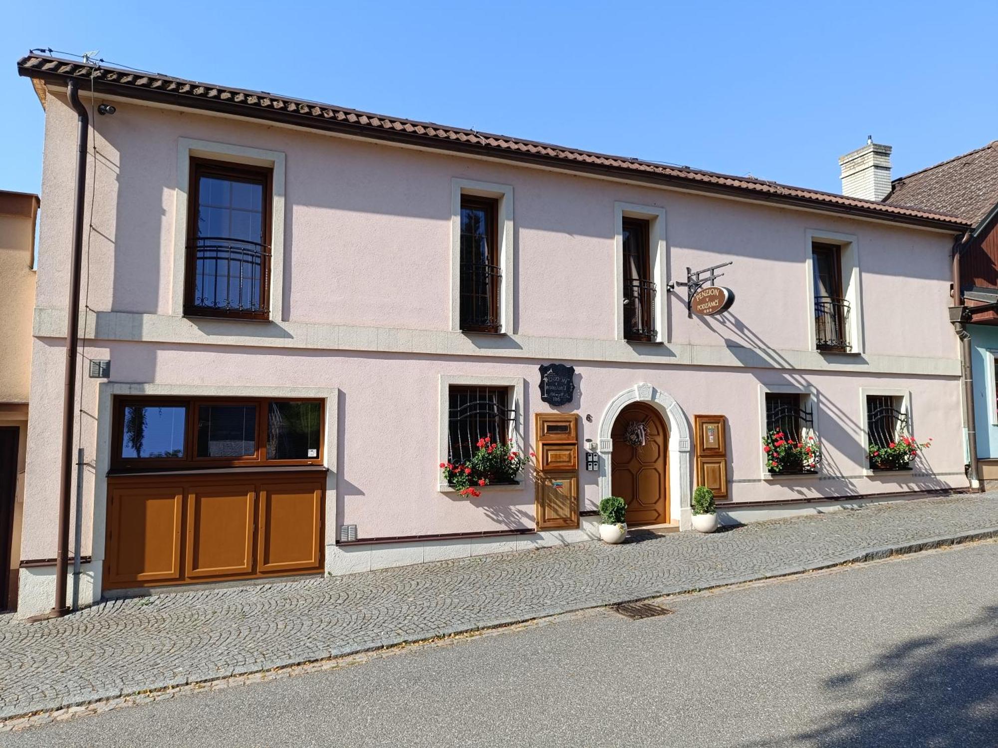 Penzion V Podzamci Litomyšl Exterior foto
