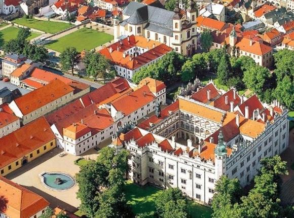 Penzion V Podzamci Litomyšl Exterior foto