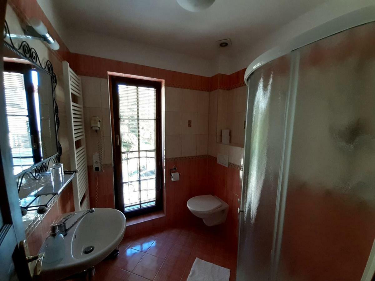 Penzion V Podzamci Litomyšl Exterior foto